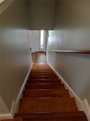 InteriorStairsTop-squashed.jpg